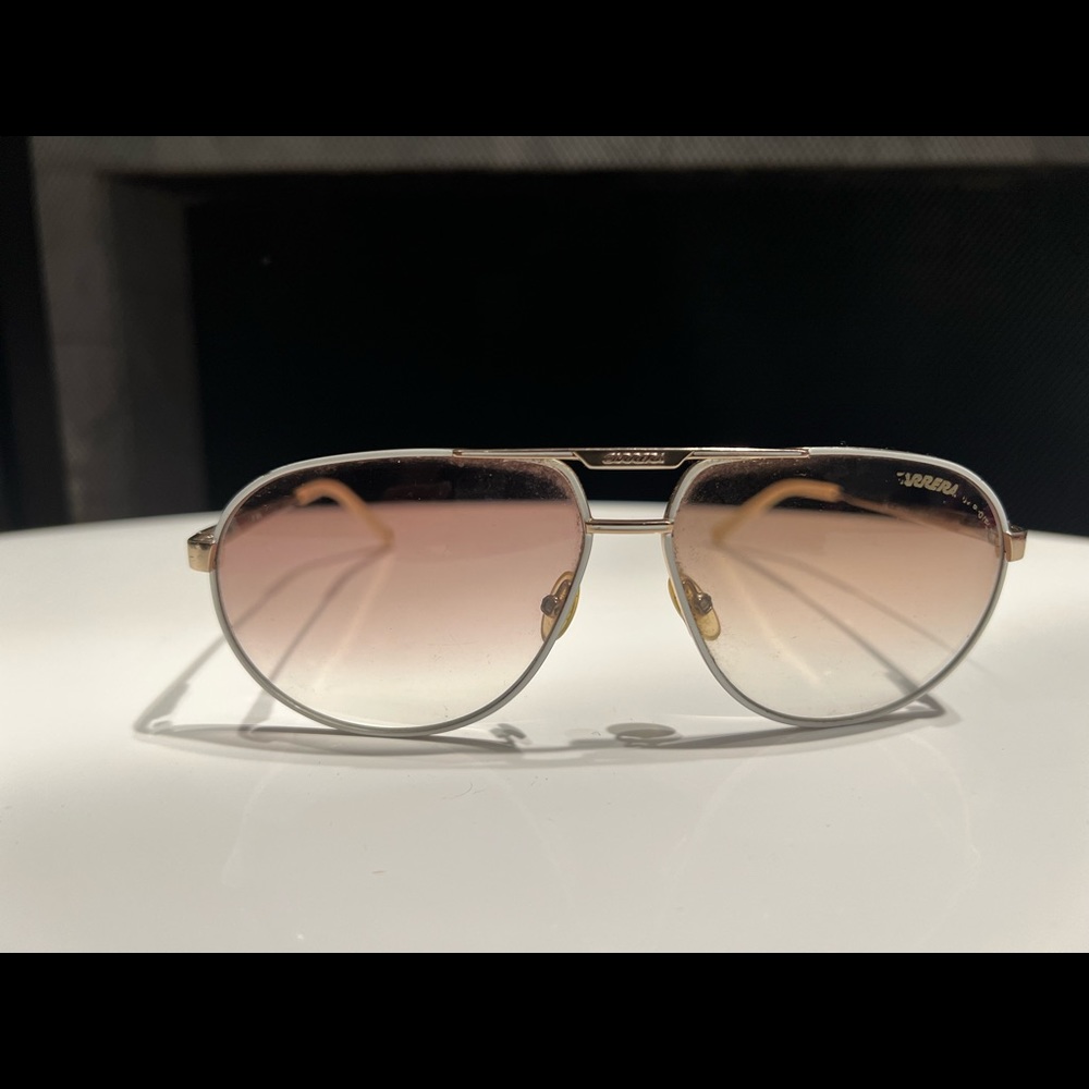 Carrera unisex aviator style sunglasses white and gold.